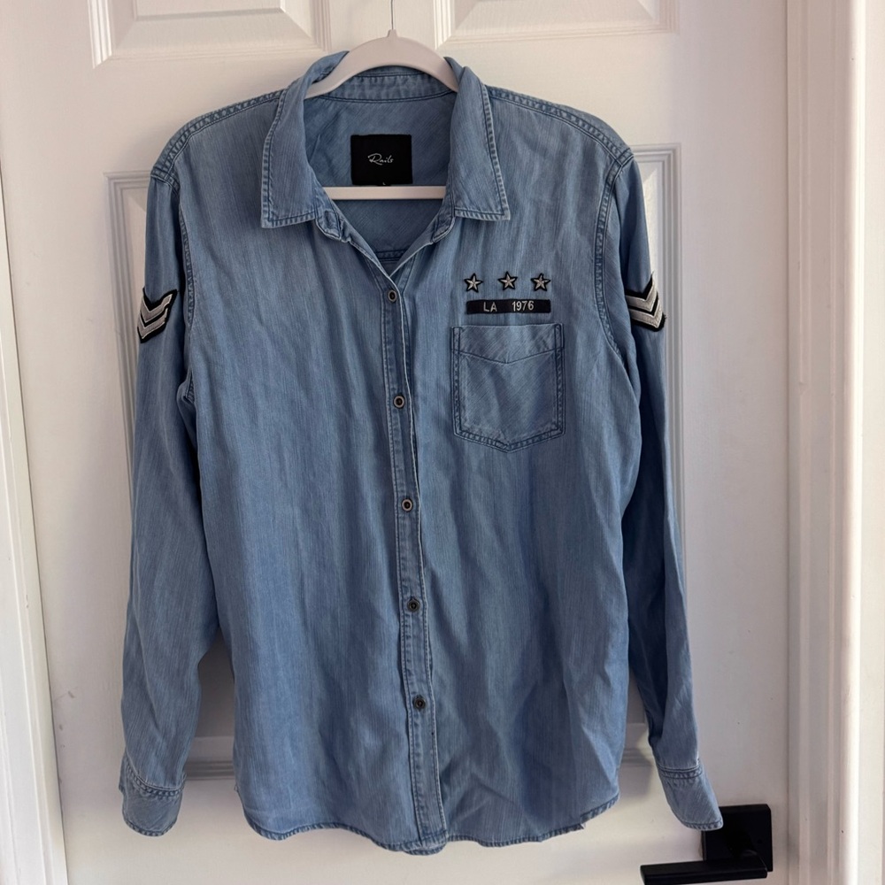 RAILS - Women’s LA 1976 Denim Button Down Shirt - Large